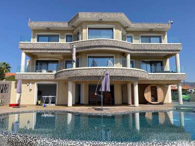 Furnished 3 bedroom Villa for sale with countryside view in Peyia, Paphos