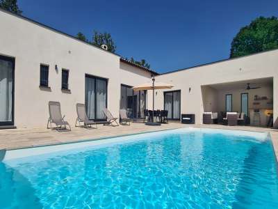 Modern 4 bedroom Villa for sale in Uzes, Languedoc-Roussillon